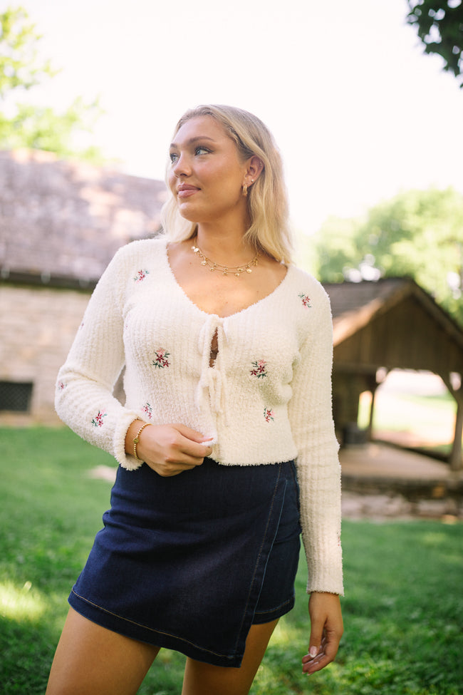 Jordyn Long Sleeve Ivory Tie Front Floral Embroidered Cardigan - Image 3