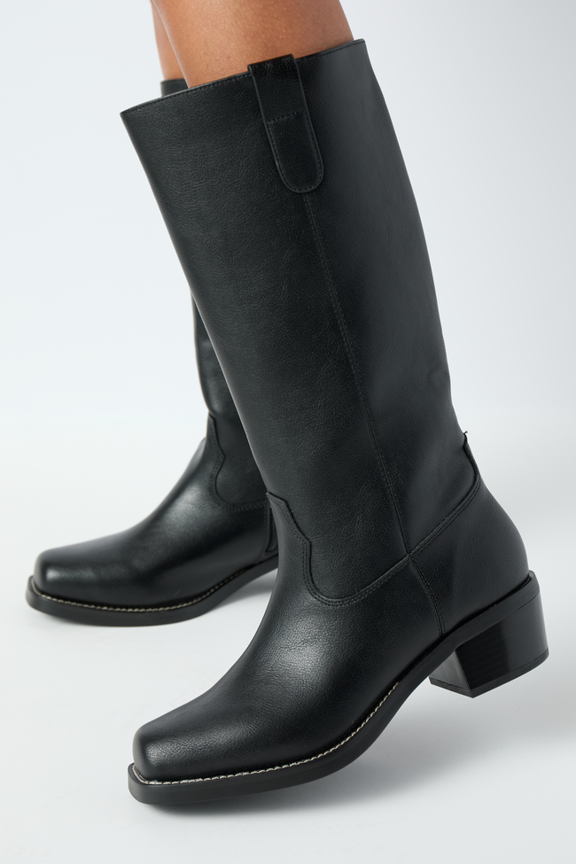 Duston Black Pull On Boots - Image 4